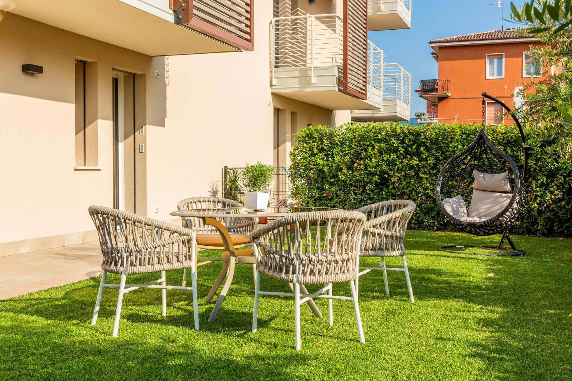 Lifestyle Apartments Dante Bardolino Ngoại thất bức ảnh